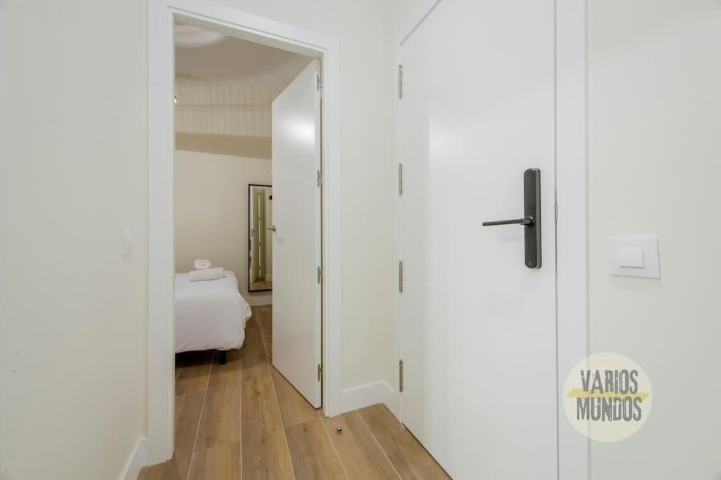 Cozy Y Centrico Apt Para 6Pax En Plaza Del Carmen E2 Madrid Exterior foto