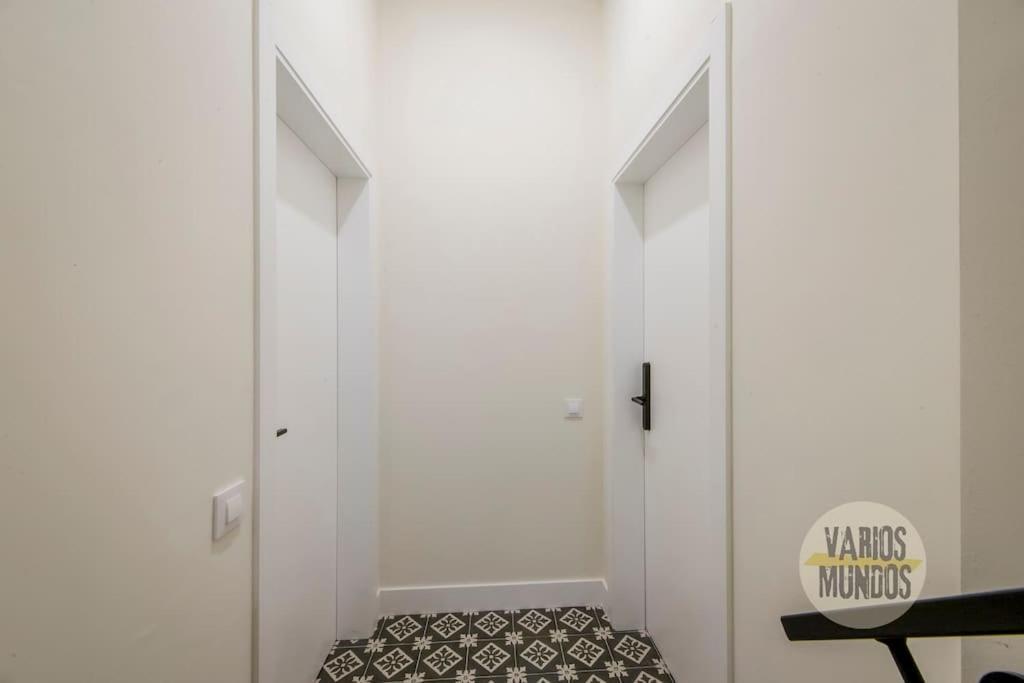 Cozy Y Centrico Apt Para 6Pax En Plaza Del Carmen E2 Madrid Exterior foto